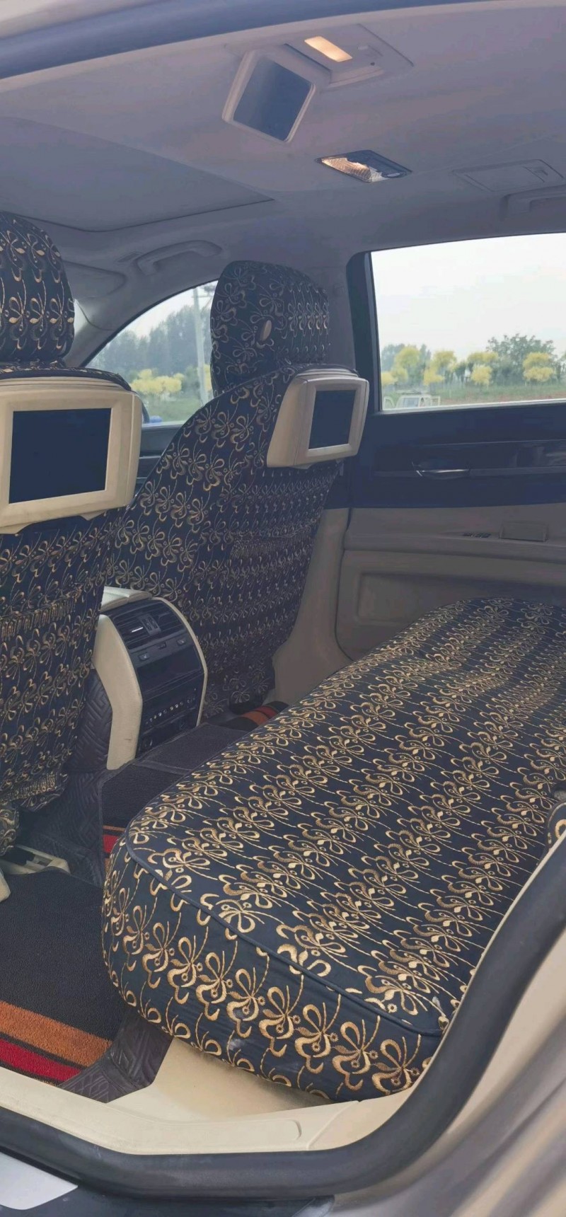 保定10年宝马7系4