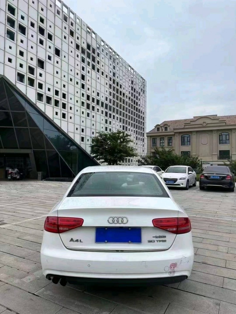 东营14年奥迪A4L4