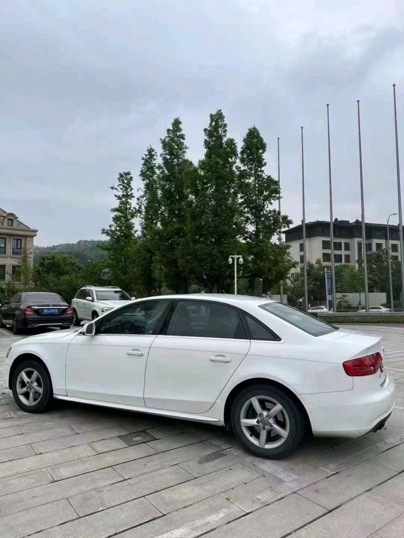 东营14年奥迪A4L6