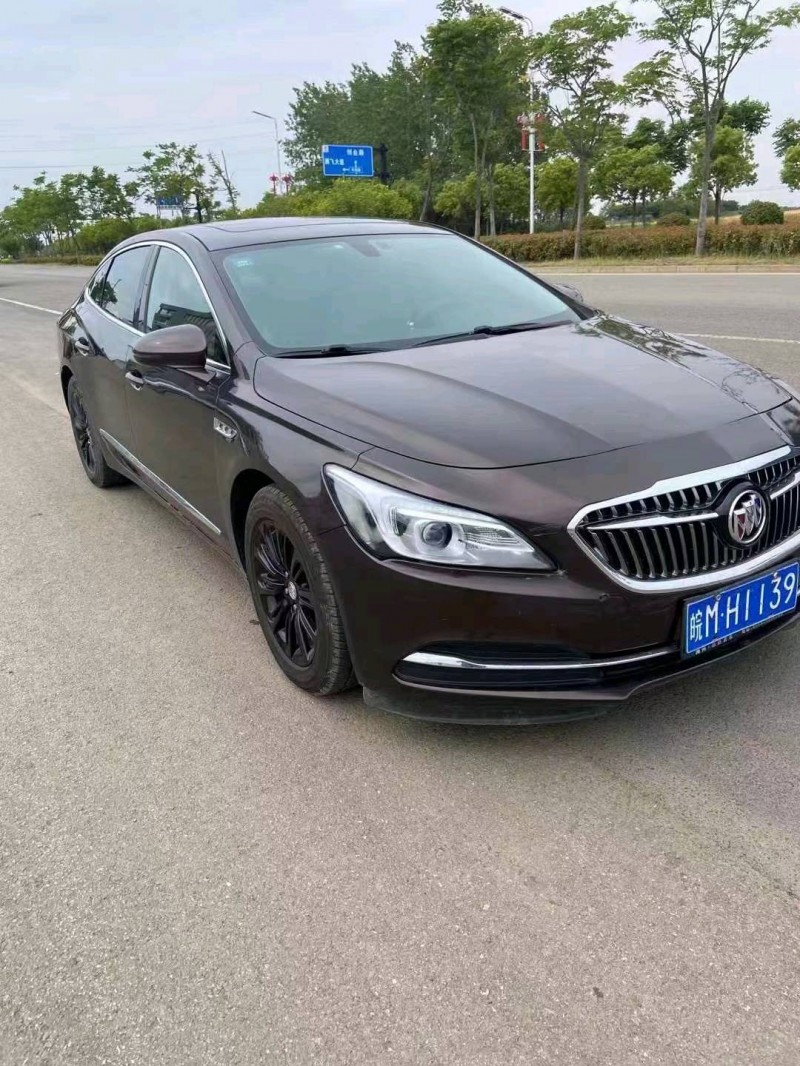 淮南17年别克君越3