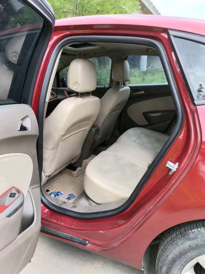 青岛11年别克英朗GT6