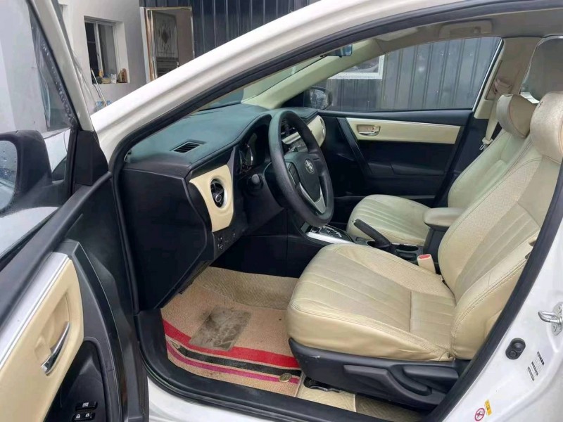 宜昌18年丰田卡罗拉9