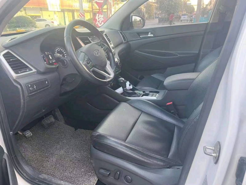 淮南17年现代途胜7