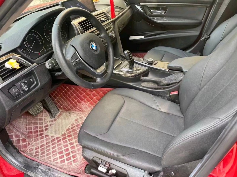 济宁17年宝马3系5