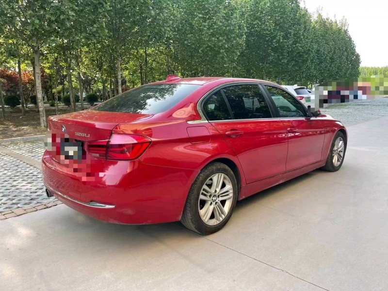 济宁17年宝马3系8