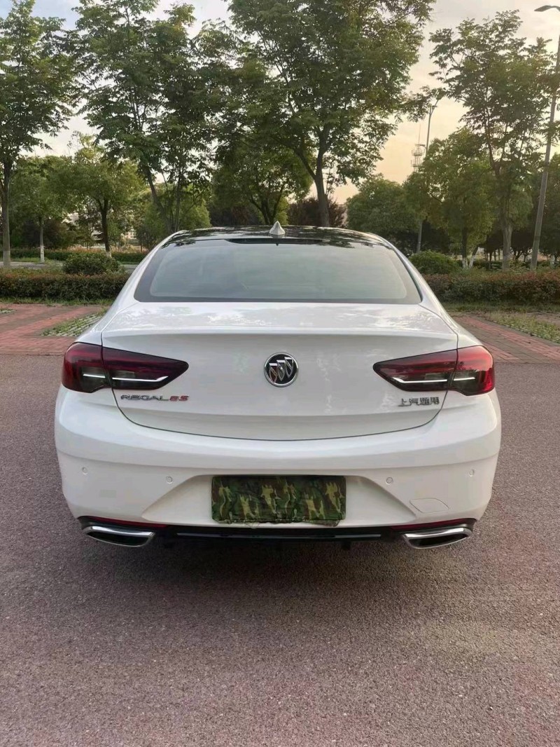 苏州19年别克君威4