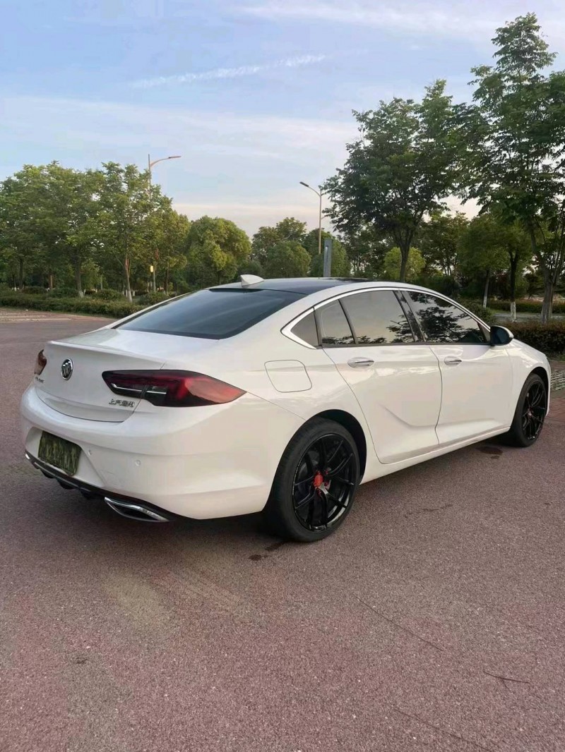 苏州19年别克君威7