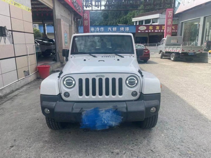 邵阳16年Jeep牧马人1