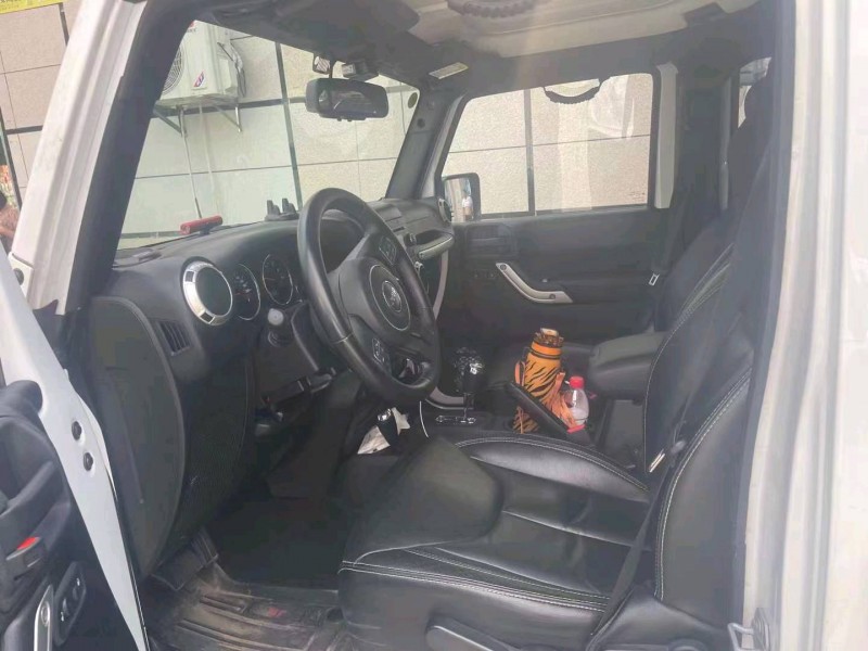 邵阳16年Jeep牧马人6