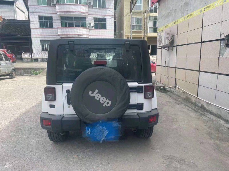 邵阳16年Jeep牧马人7