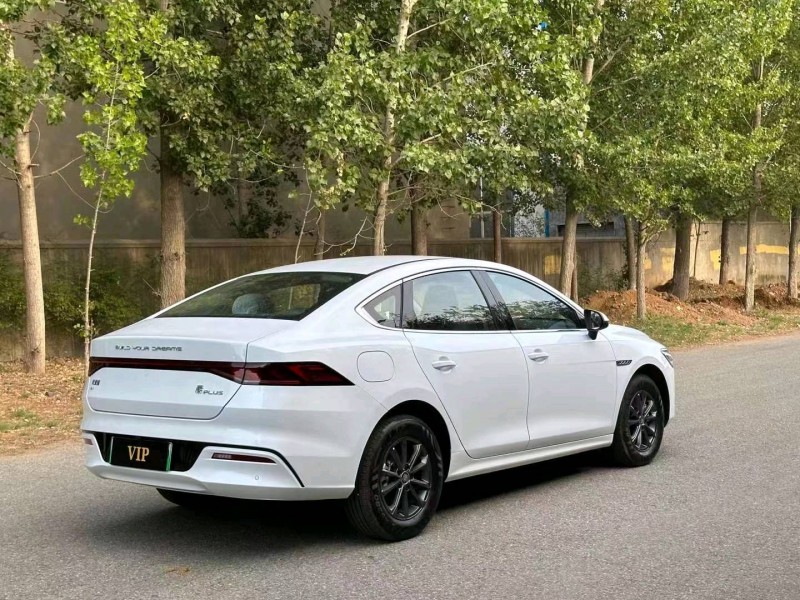 淄博23年比亚迪秦5