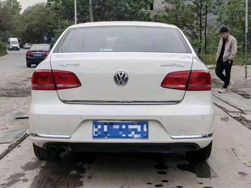 重庆12年大众迈腾5