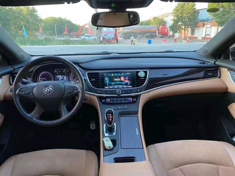 枣庄17年别克君越6