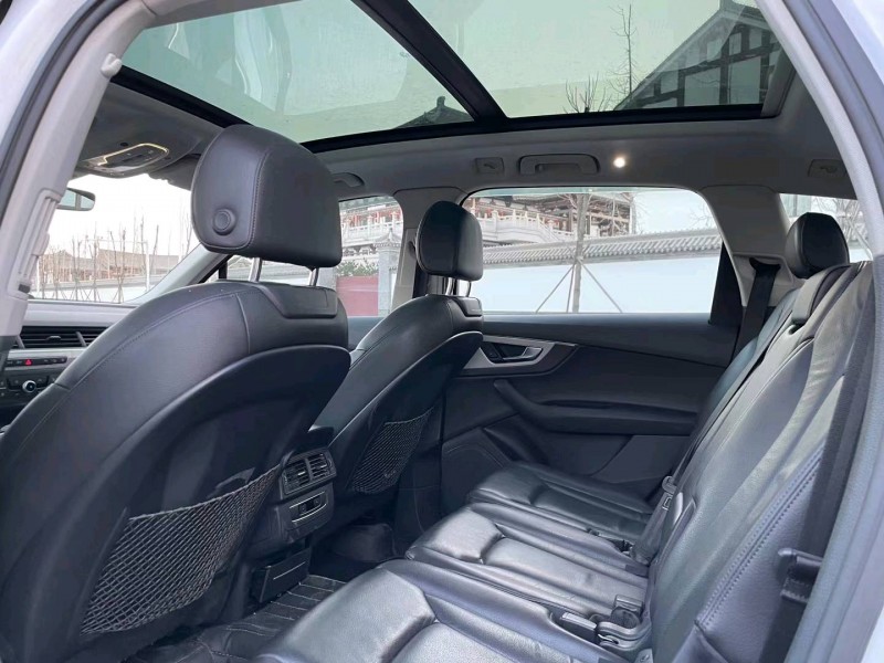 廊坊17年奥迪Q76