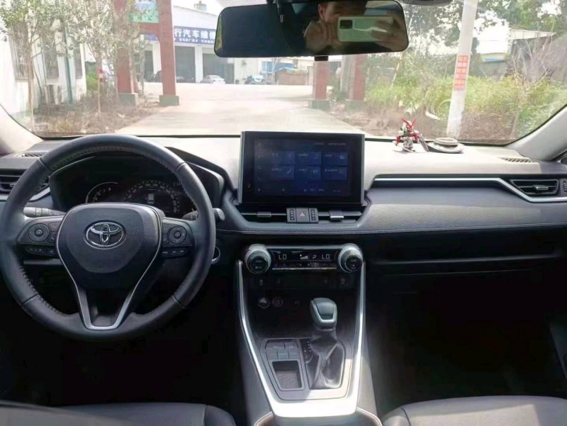 珠海22年丰田RAV47
