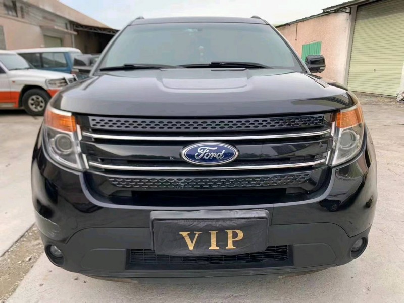 珠海15年福特探险者1