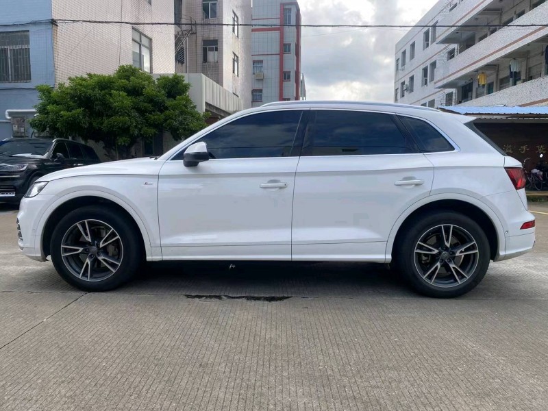 中山20年奥迪Q53