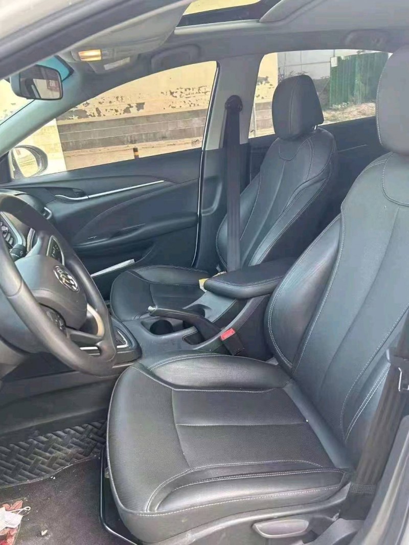 东营21年别克英朗6