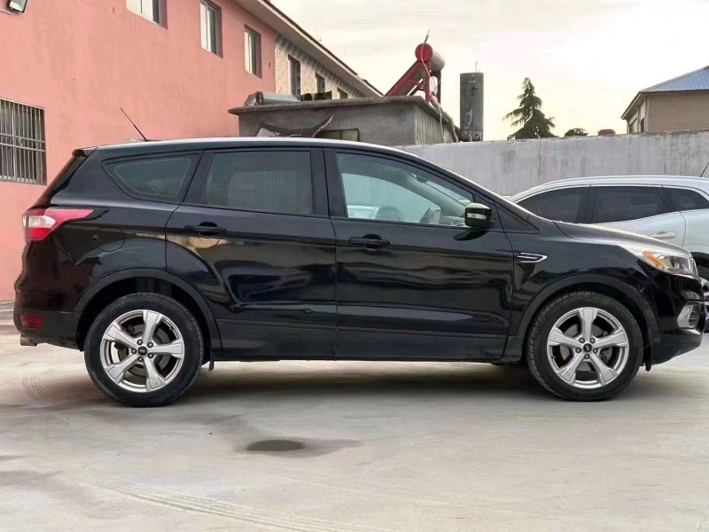 东营17年福特翼虎3