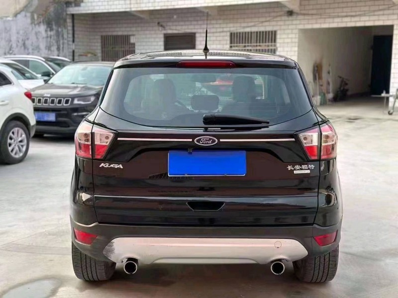 东营17年福特翼虎5