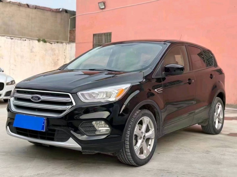 东营17年福特翼虎4