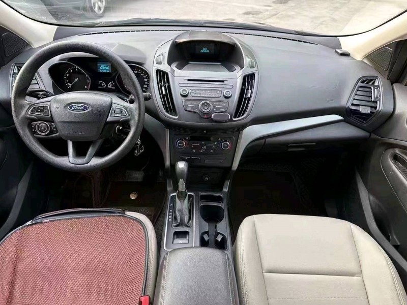 东营17年福特翼虎8