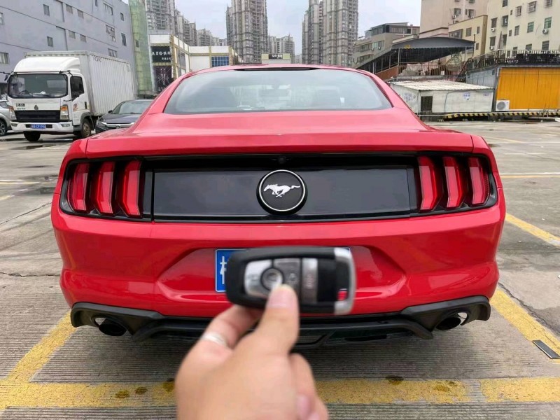 珠海18年福特野马3