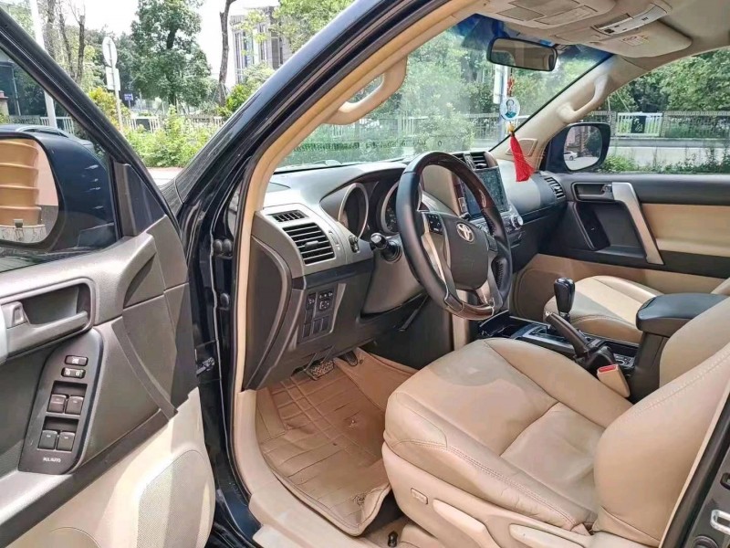 韶關11年豐田普拉多4