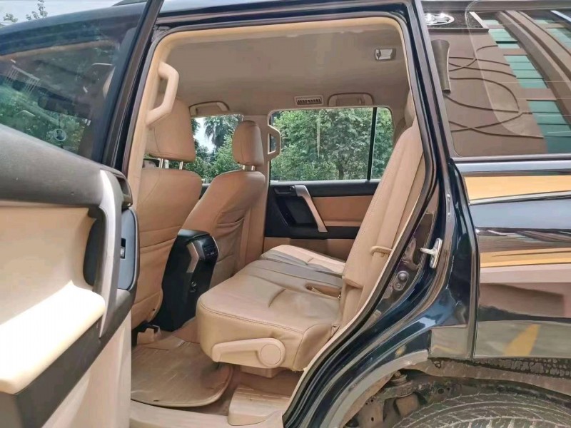 韶關11年豐田普拉多8