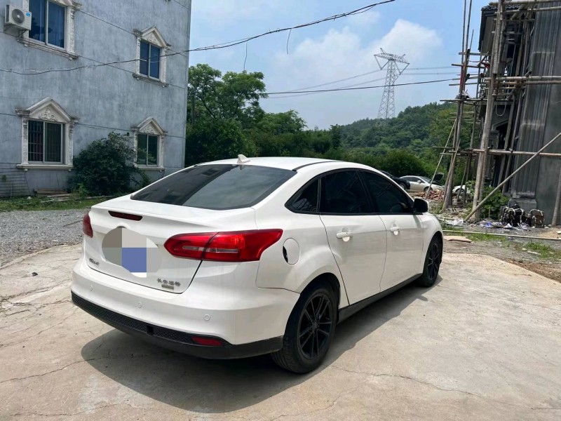 湖州17年福特福克斯6