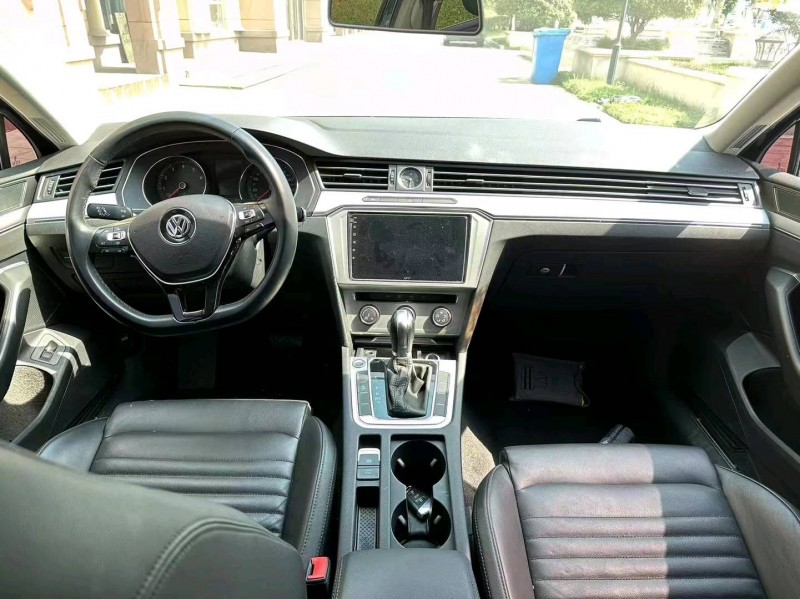 潍坊19年大众迈腾8