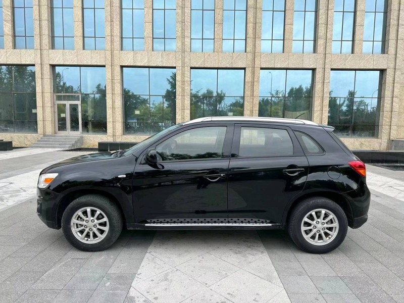 廊坊16年三菱劲炫3