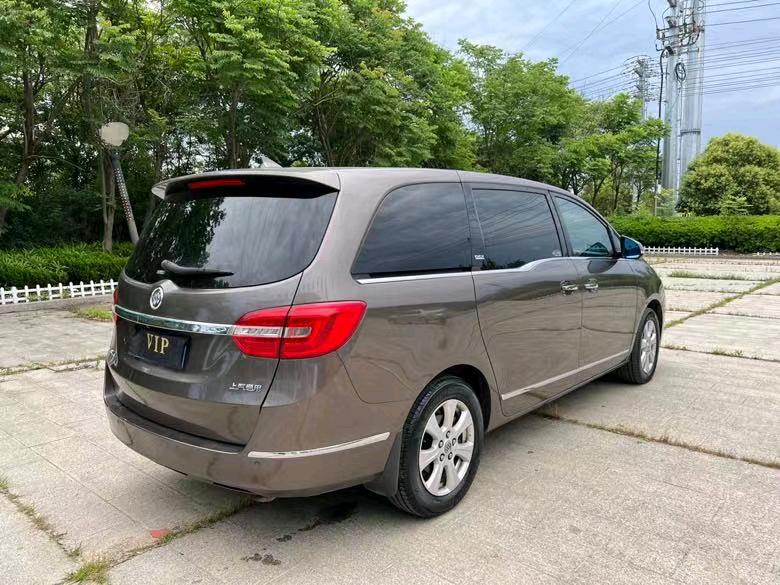 盐城16年别克GL88