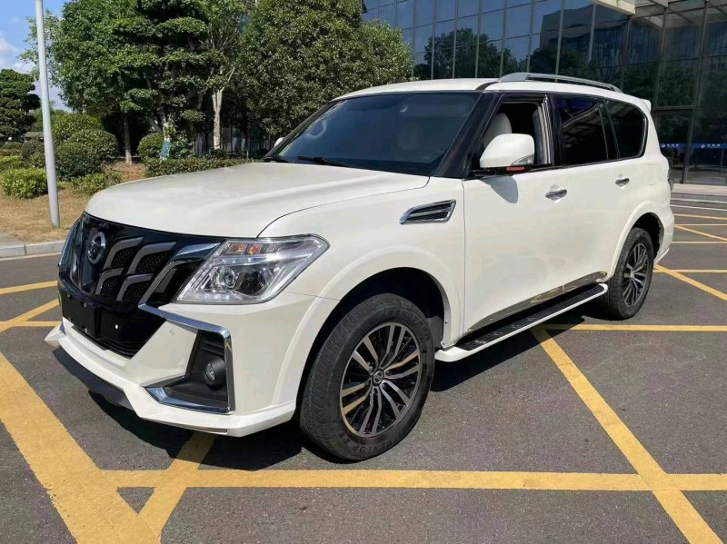 苏州18年日产途乐3