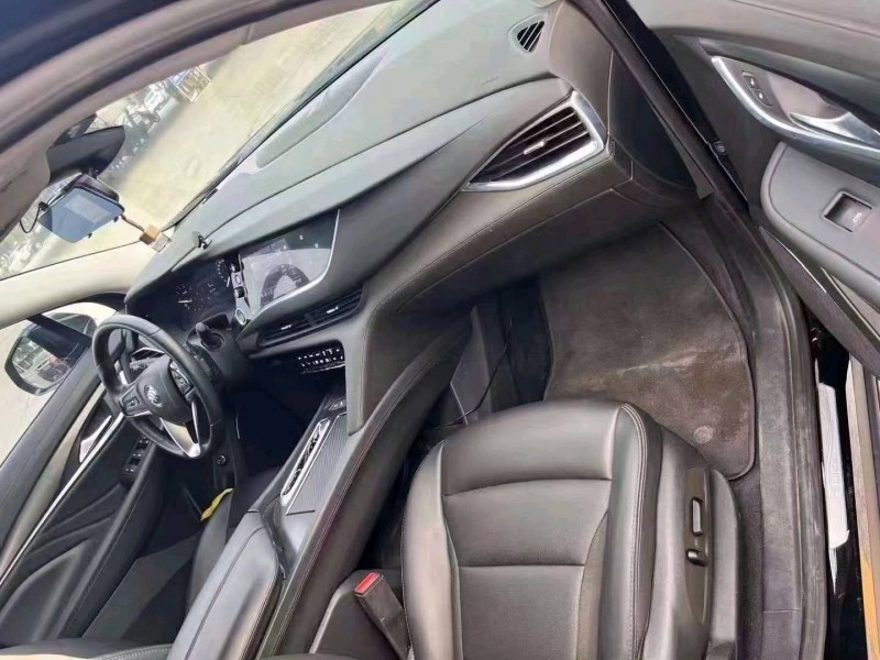 汕头22年别克昂科旗6