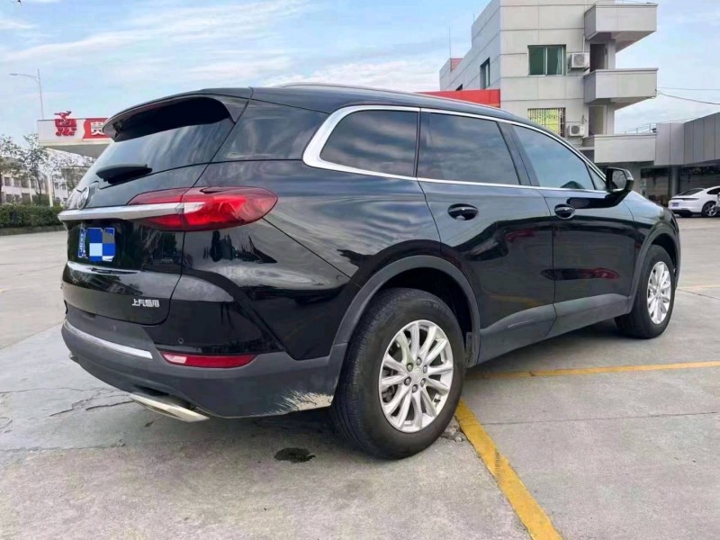 汕头22年别克昂科旗7