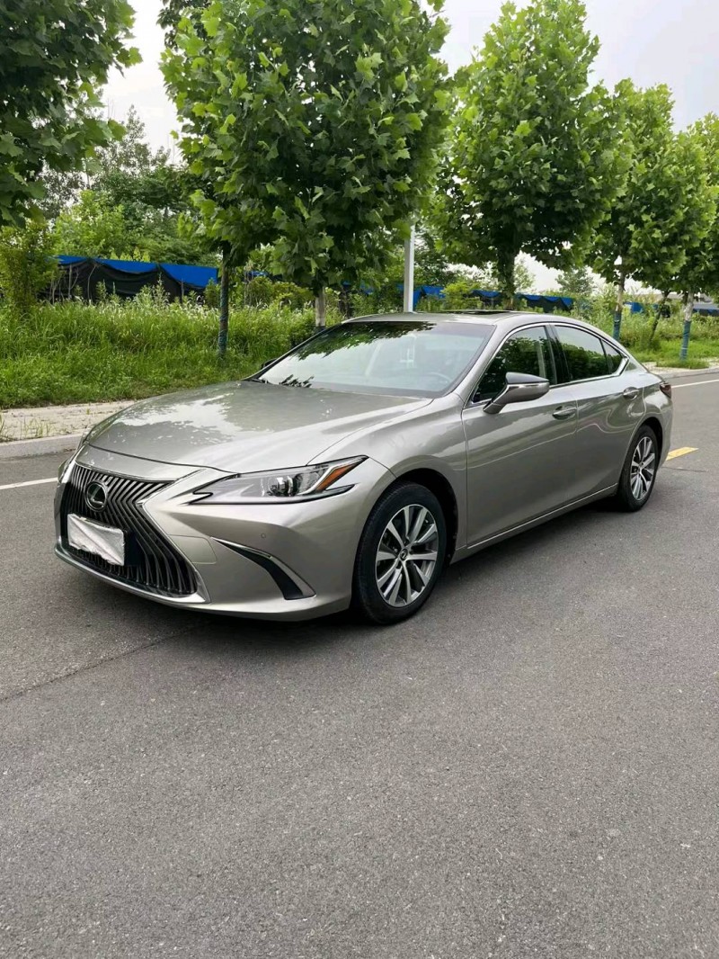 徐州20年雷克萨斯ES3