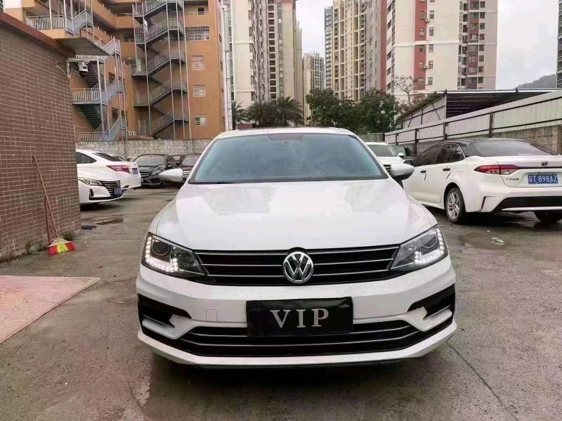 汕头19年大众速腾1