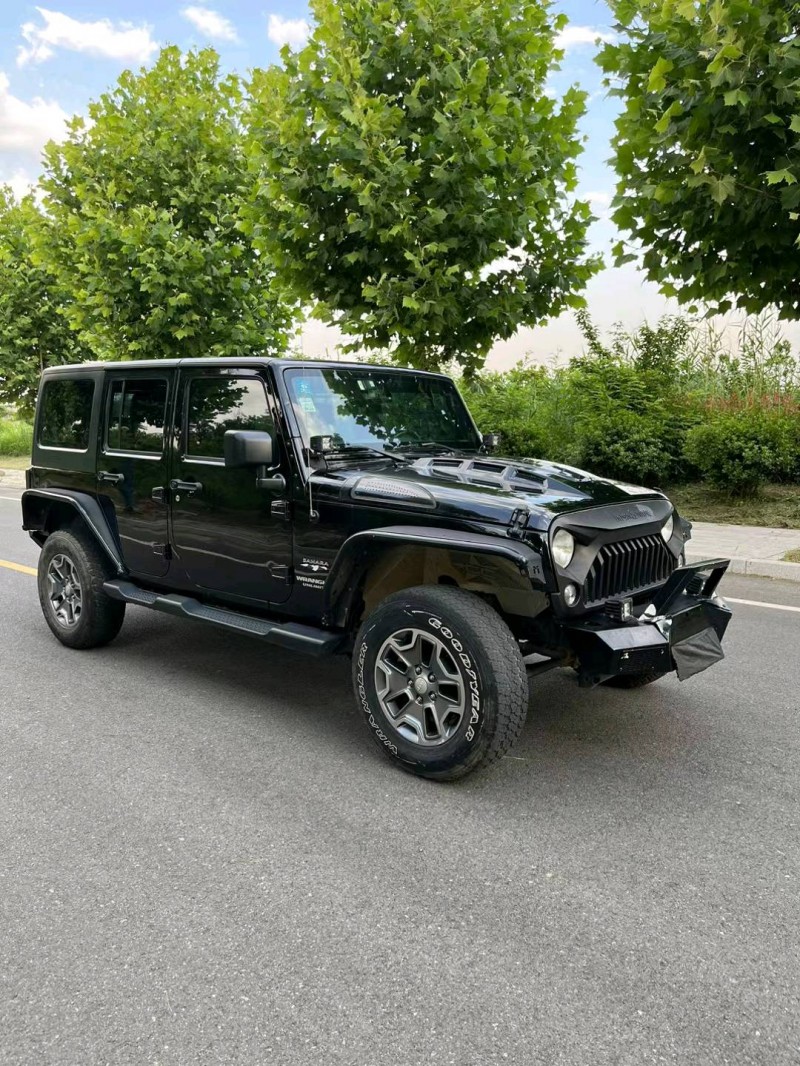 徐州18年Jeep牧马人2