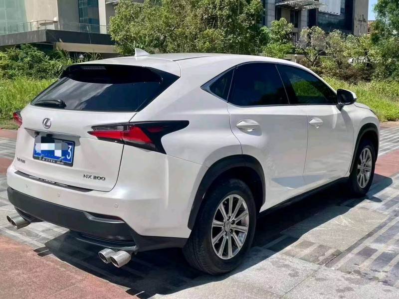 珠海15年雷克萨斯NX6