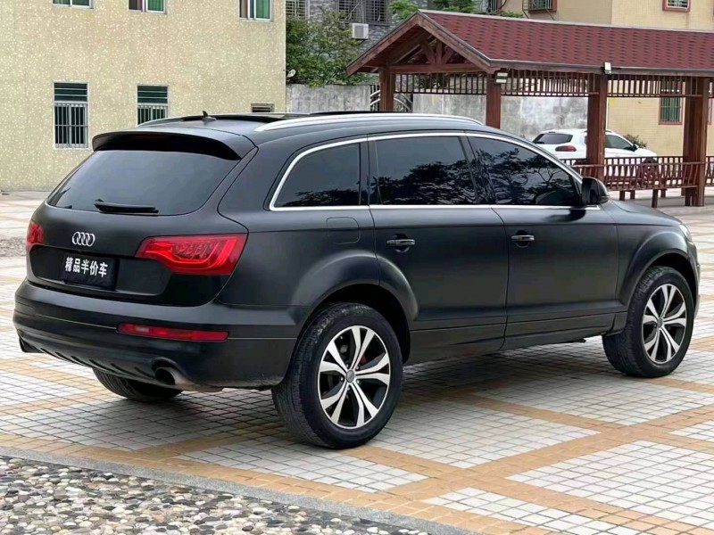 珠海14年奥迪Q77