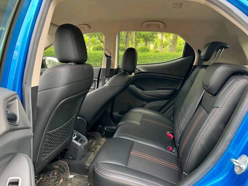 珠海18年比亚迪元9