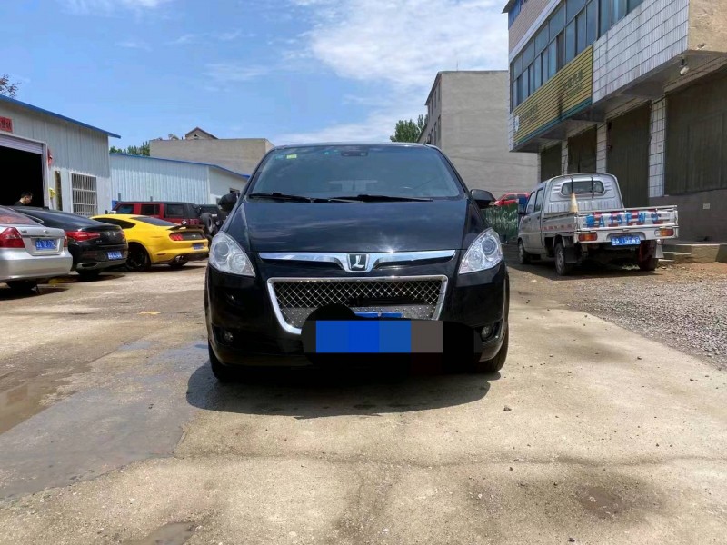 枣庄17年纳智捷大7 MPV1
