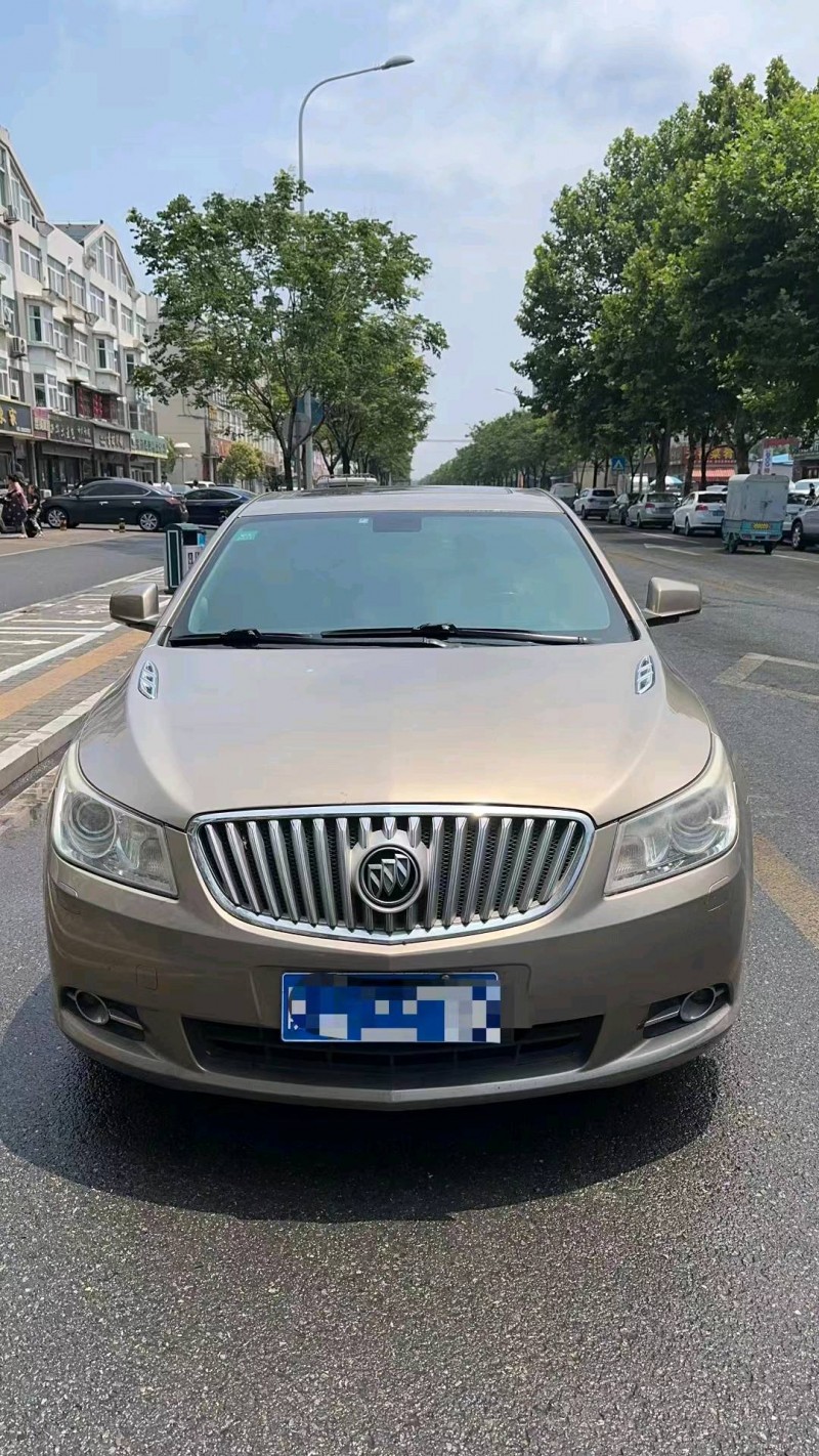 东营12年别克君越1