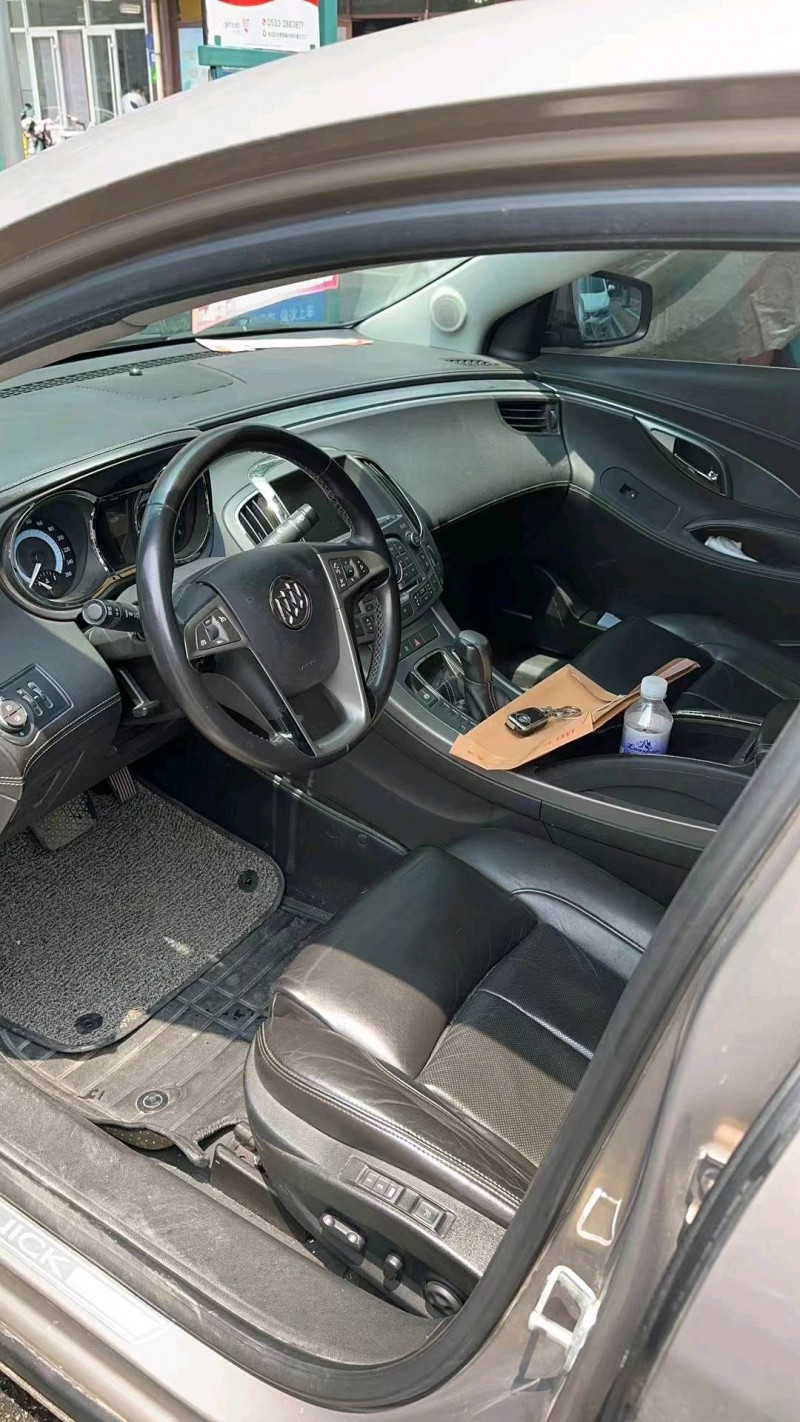 东营12年别克君越4