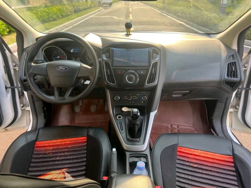 枣庄16年福特福克斯5