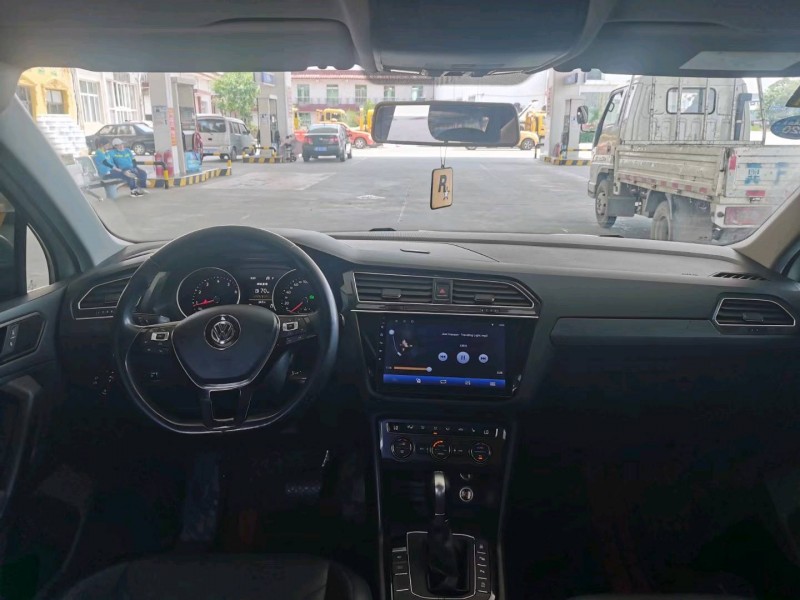 保定19年大众途观L8