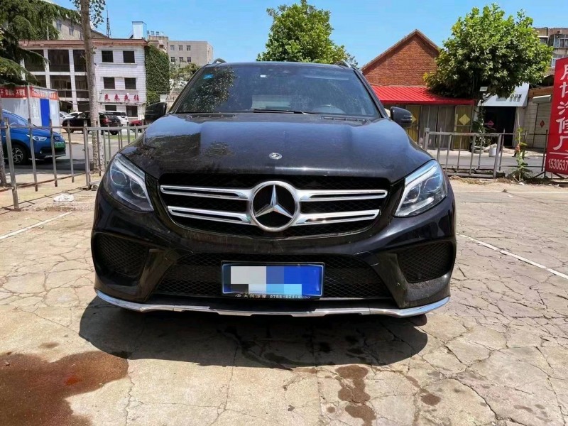 东营17年奔驰GLE1