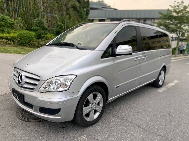 广州13年奔驰唯雅诺1