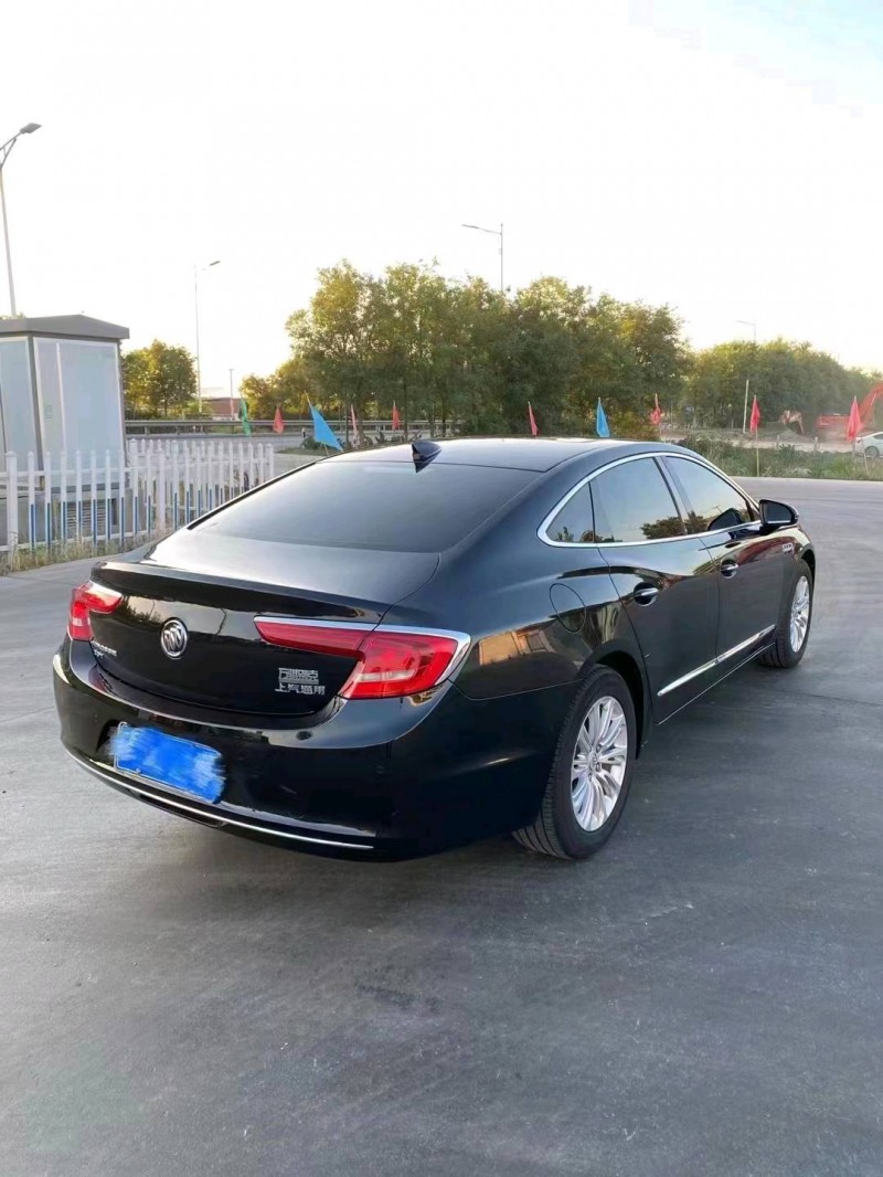 枣庄17年别克君越6